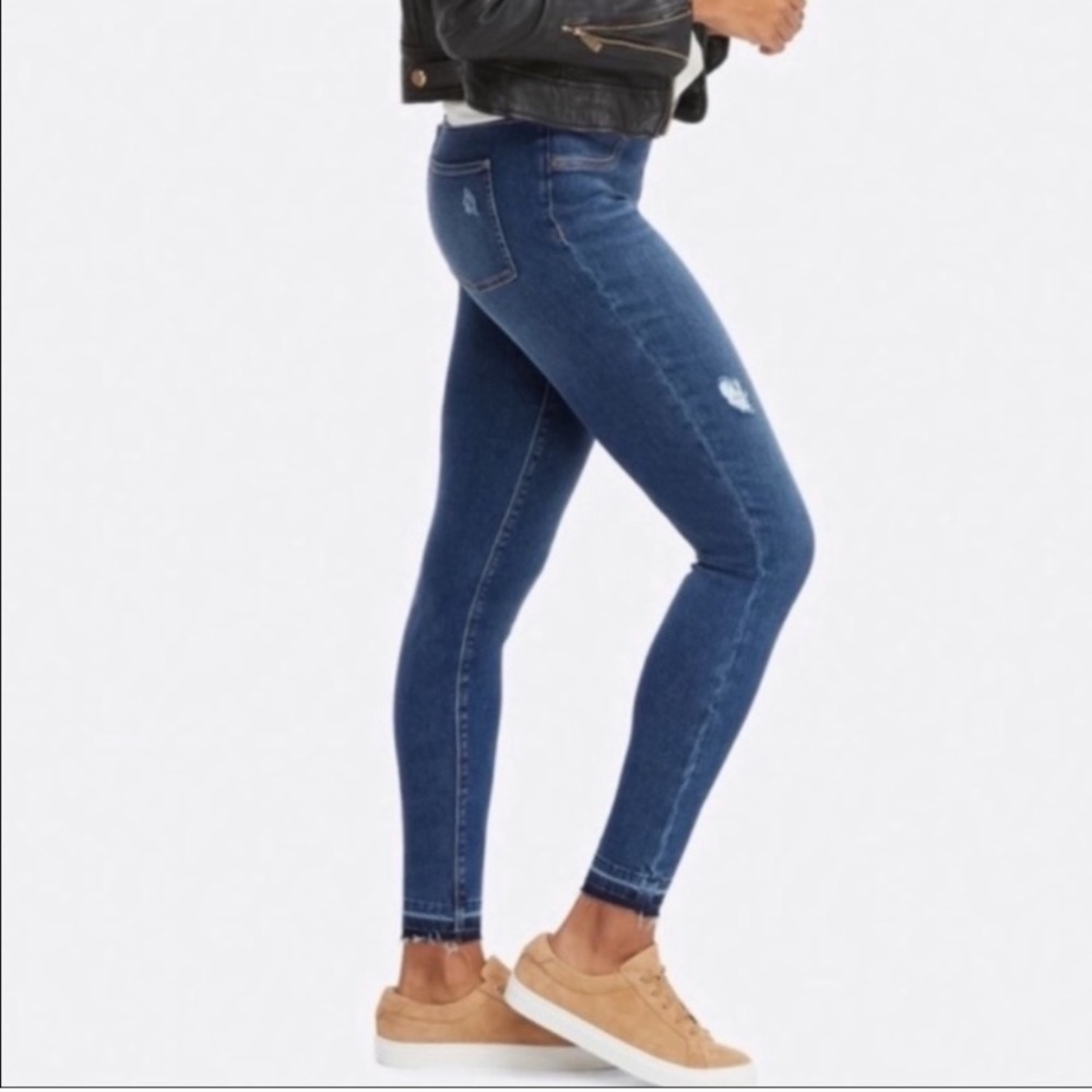 Spanx Women’s Sz S Jean-ish Jeans Leggings Stretch Distressed Denim Frayed Hem